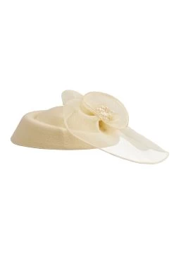 Gai Fascinator – White -Fusion Charm Shop SPP Cybershop Sept 39 scaled 1